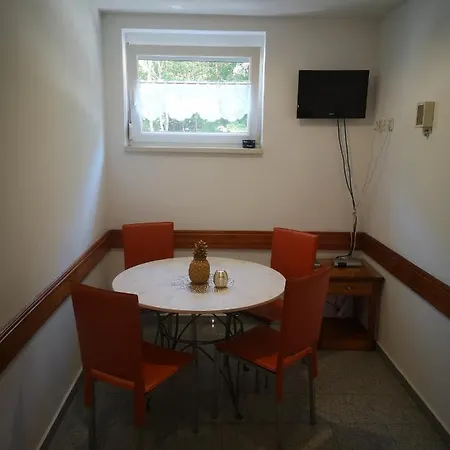 Apartma Peca